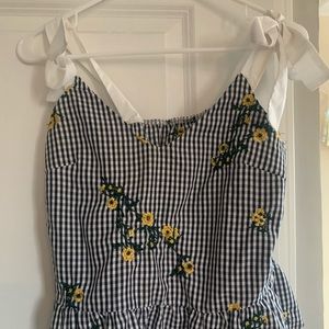 *SOLD* Embroidered top with ribbon sleeves